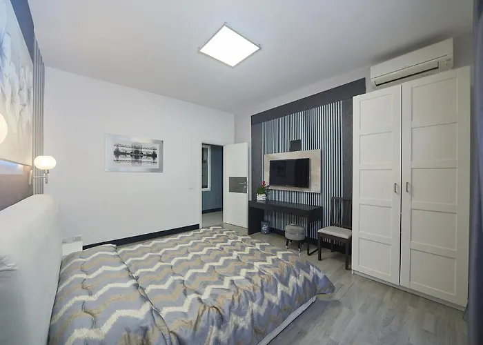 Astoria Golden House רומא