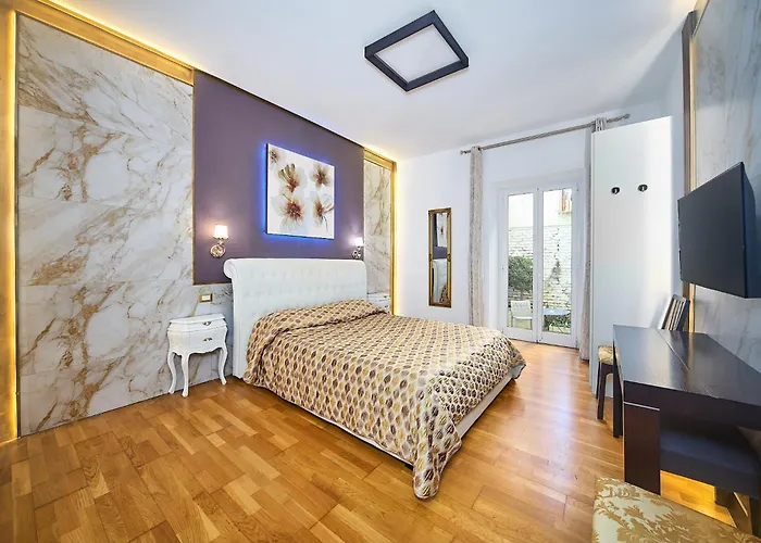 Astoria Golden House בית הארחה רומא